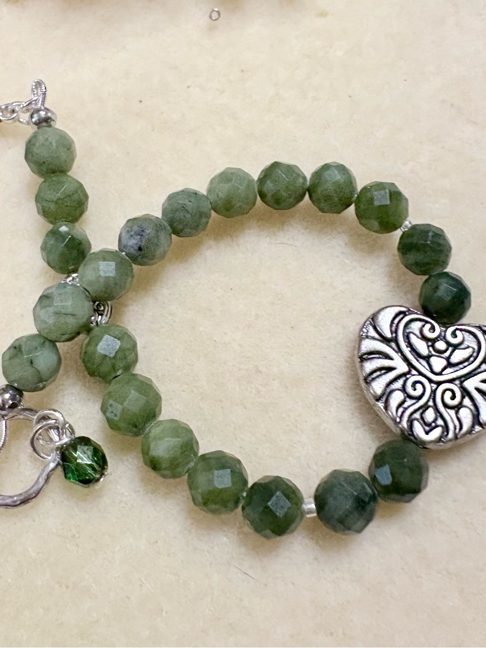 Taiwan Jade Bracelet with Vintage Silver Heart Bead 7.5 inches